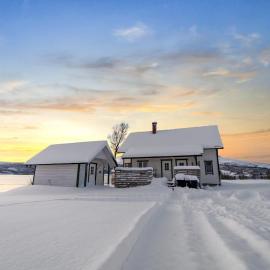 Stornes Gård Guesthouse、Stornesのホテル