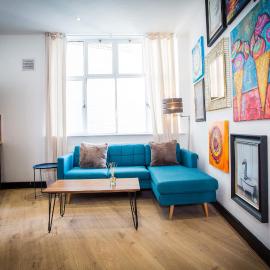 The Waldorf, King Size and Twin Apartment by The Hive WA1