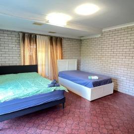 Room 71, hotel in Epping