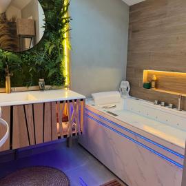 La Parenthèse Balnéo, hotel i Donzère