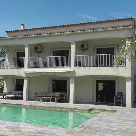 Villa 300m2 piscine chauffée et jacuzzi-spa de nage, hotel v mestu Afa