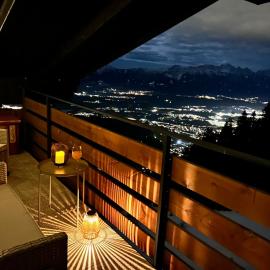 Appartement WOLKE7 byTILLY - Familienfreundliches Alpenzuhause mit Hallenbad, Balkon & Panoramablick hoch oben auf der Gerlitzen