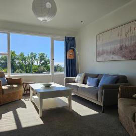 Bay getaway 2 bedroom Apartments
