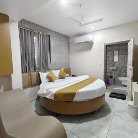 Hotel Metro, hotel v destinácii Himatnagar