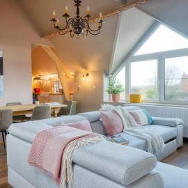 Cozy apartment with stunning view over the fields