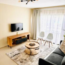 12th on The Bay Apartment