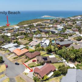 Oceans 21 Caves Beach