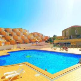 2 Bed Apartment close to the beach and Siam park