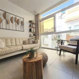 Mijas Apartment La Cala Beach 50 meter to beach!, hotel in La Cala de Mijas