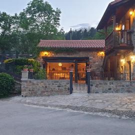 Casa Caborzal, hotel v destinácii Renedo