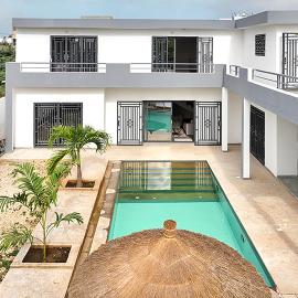 Villa Kër Girafes 3 bedrooms, 3 double beds, Somone, отель в Сомоне