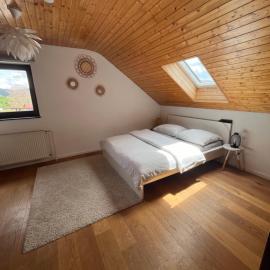 Playroom, 2 bdrooms, KRUMLOV 5 min by car, "Stone's throw Apartment"