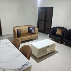 Appartement 1 à 3 pièces Equipé Cosy Calme - Aigle, hotel u gradu 'Yamoussoukro'