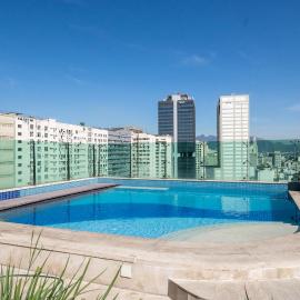 Studio alto padrão com piscina no Rio de Janeiro