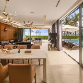 The Five Stars Villa 7 Bedrooms Beachfront