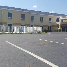 The Rutledge Inn, hotel sa Luverne