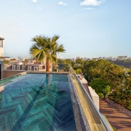 La Siesta Premium Lakeside