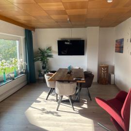 Stilvolle 90qm Wohnung mit Wintergarten