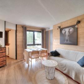 Chez Arnaud - Télésiège à 200 mètres, hotel em Lélex