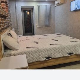 2КОМНАТНАЯ квартира в центре с отдельным входом، فندق في كريمنشوك