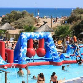 ZEcamping 4 étoiles chiens acceptés piscine chauffée et toboggans, hotel a Portiragnes