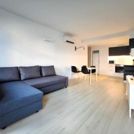 Apartamento céntrico, moderno, Terrassa Rambla