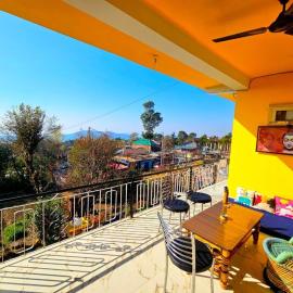 Dadi home stay, готель у місті Sahel