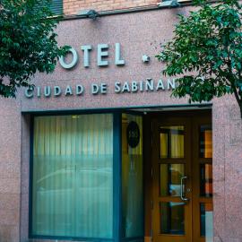 SNÖ Hotel Ciudad de Sabiñánigo，沙比納尼哥的飯店