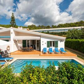 Villa Noelia by Escape Home, hotel in Santo Tomás