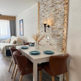 Mountain Holiday Leukerbad Free Parking and WiFi Playroom 96, ξενοδοχείο σε Leukerbad