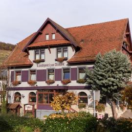 Landhotel Traube, hotel u gradu Baden-Baden