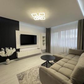 Panoramic SkyView Apartment