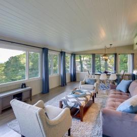 Hendersonville Home w/ Views - 3 Mi to Downtown!