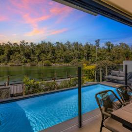 Lakefront Lux-3 Levels-Sauna, Cold Plunge & Pool
