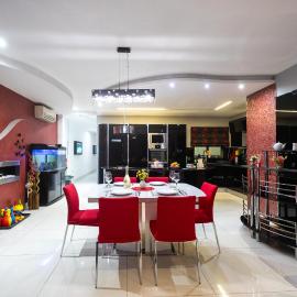 Modern, stylish & comfortable 3 bedroom apartment with jacuzzi, aquarium and large private yard with barbeque, hotel in Mellieħa