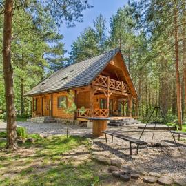Łosia Chata – hotel w mieście Grzybowce