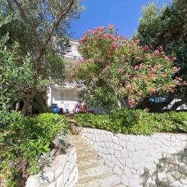 Apartments and rooms with parking space Banjol, Rab - 24964