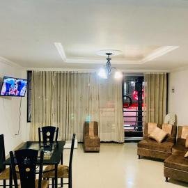 Tu hogar en el Líbano Moderno Amplio y Central Parqueadero Privado y Gratis Vista al Nevado Hasta 8 huéspedes Descansa cerca del Nevado del Ruiz, hotel en Líbano