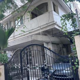 Krushna Boys Pg, hotel v destinácii Ahmedabad