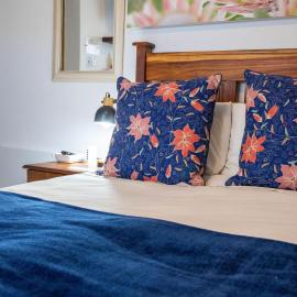 Stay at Friends Economy Rooms