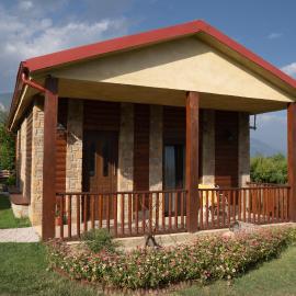 Pozar Park Rooms, hotel in Orma