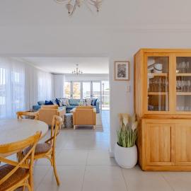 Serenity on 6th Luxury holiday home