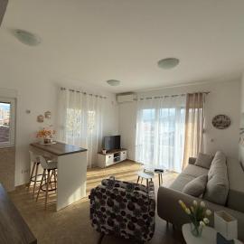 BlueCoast Apartment, готель у місті Kravlja