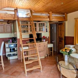 Ferienwohnung, Tiny House, Weißeritztäler, Wandern & Radfahren, hotel in Klingenberg