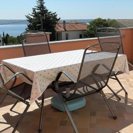 2 Bedroom Amazing Apartment In Maslenica
