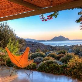 Villa Handras-Main villa, by Amorgos Holiday Homes, готель у місті Аморгос