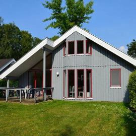 Ferienhaus im skandinavischen Stil, hotel en Granzow