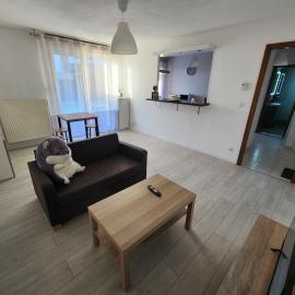 Appartement rez-de-jardin avec terrasse privative, ξενοδοχείο σε Kingersheim