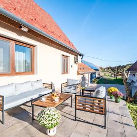 Scenic view - Infra Sauna - Spacious - Mandula Vendeghaz, hotel in Bodrogkisfalud