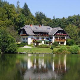 Landgasthof Trattnig, hotel in Schiefling am See